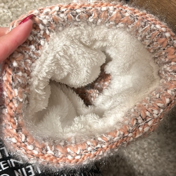 Warm Beanie C& C - Picture 2 of 2